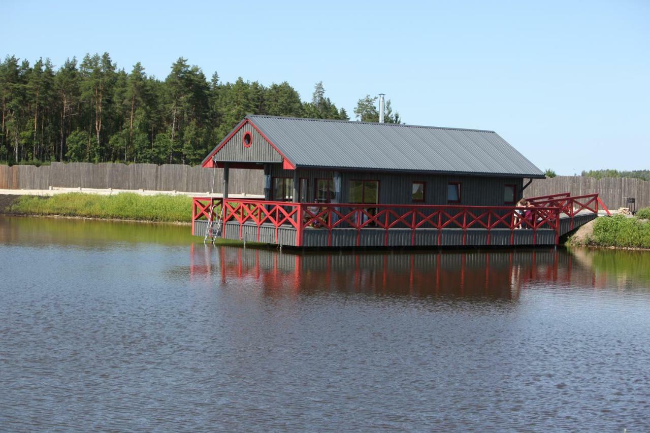 Karpu Dikis-Kempings Viesites Jaunmārupe Exteriör bild